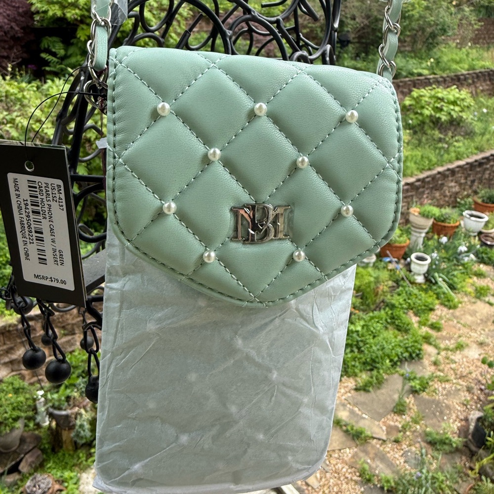 Badgley Mischka Green Quilted Pearl Phone Case Crossbody Bag BM-4137 NWT